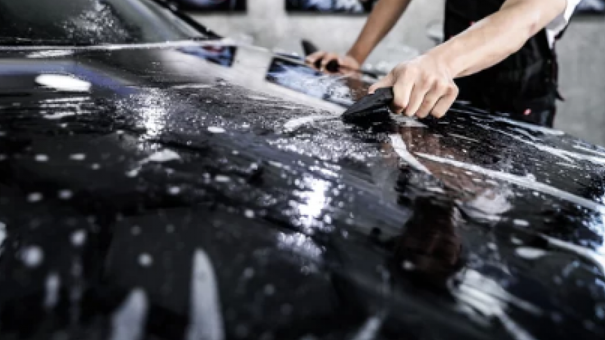 How Temperature and Humidity Affect the Car Waxing Process