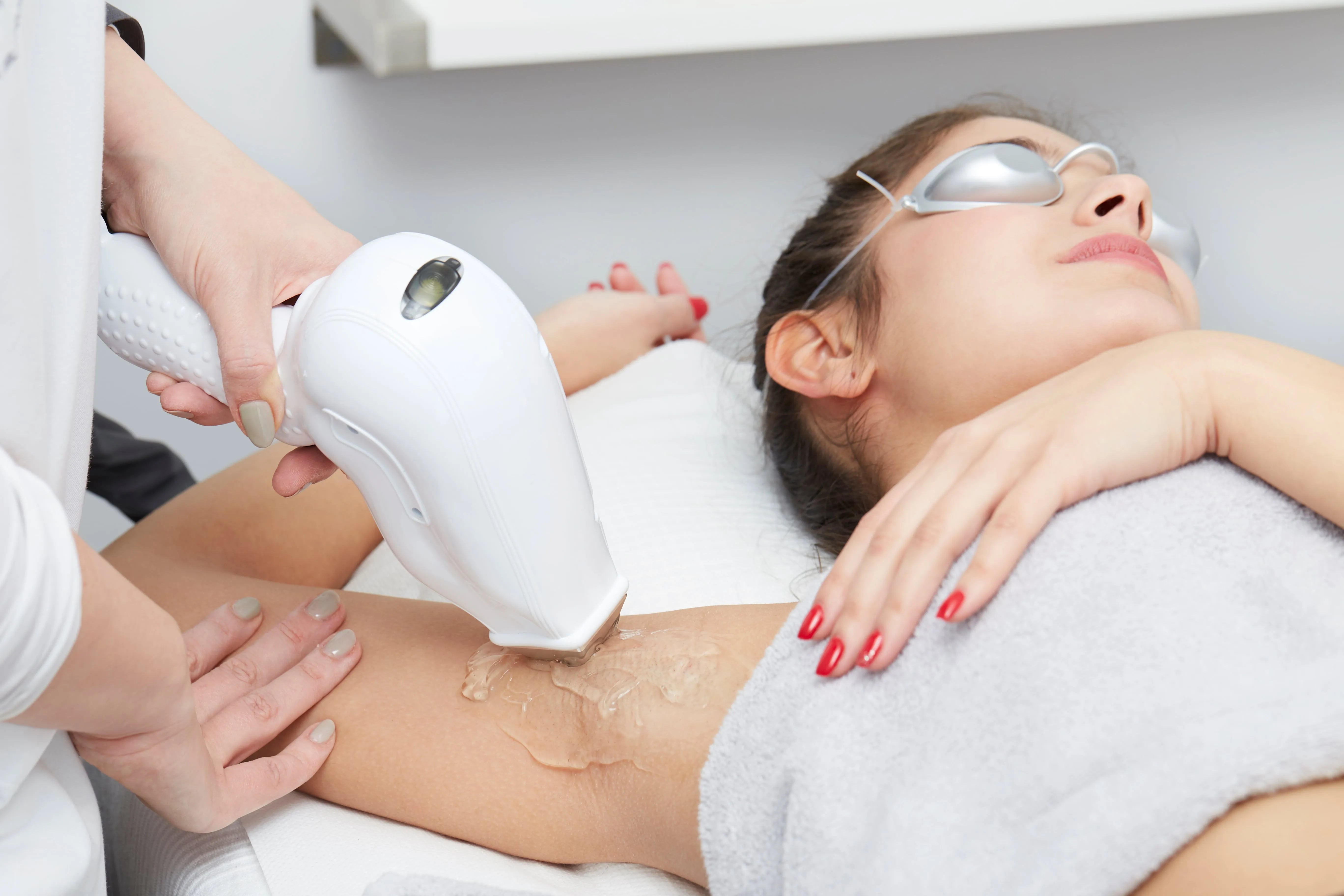 Accomplish Smooth Skin with Laser Hair Removal: Insights and Advice