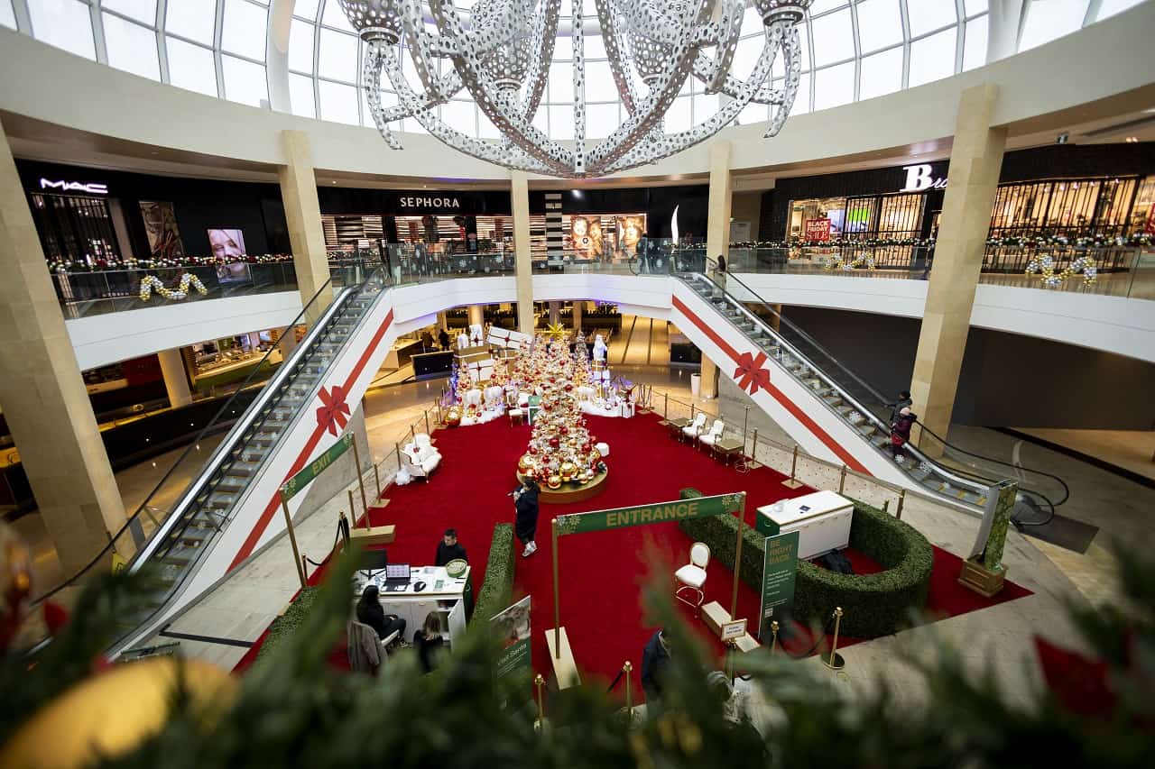 Last minute shopping ideas from Mississauga’s Square One for the holidays