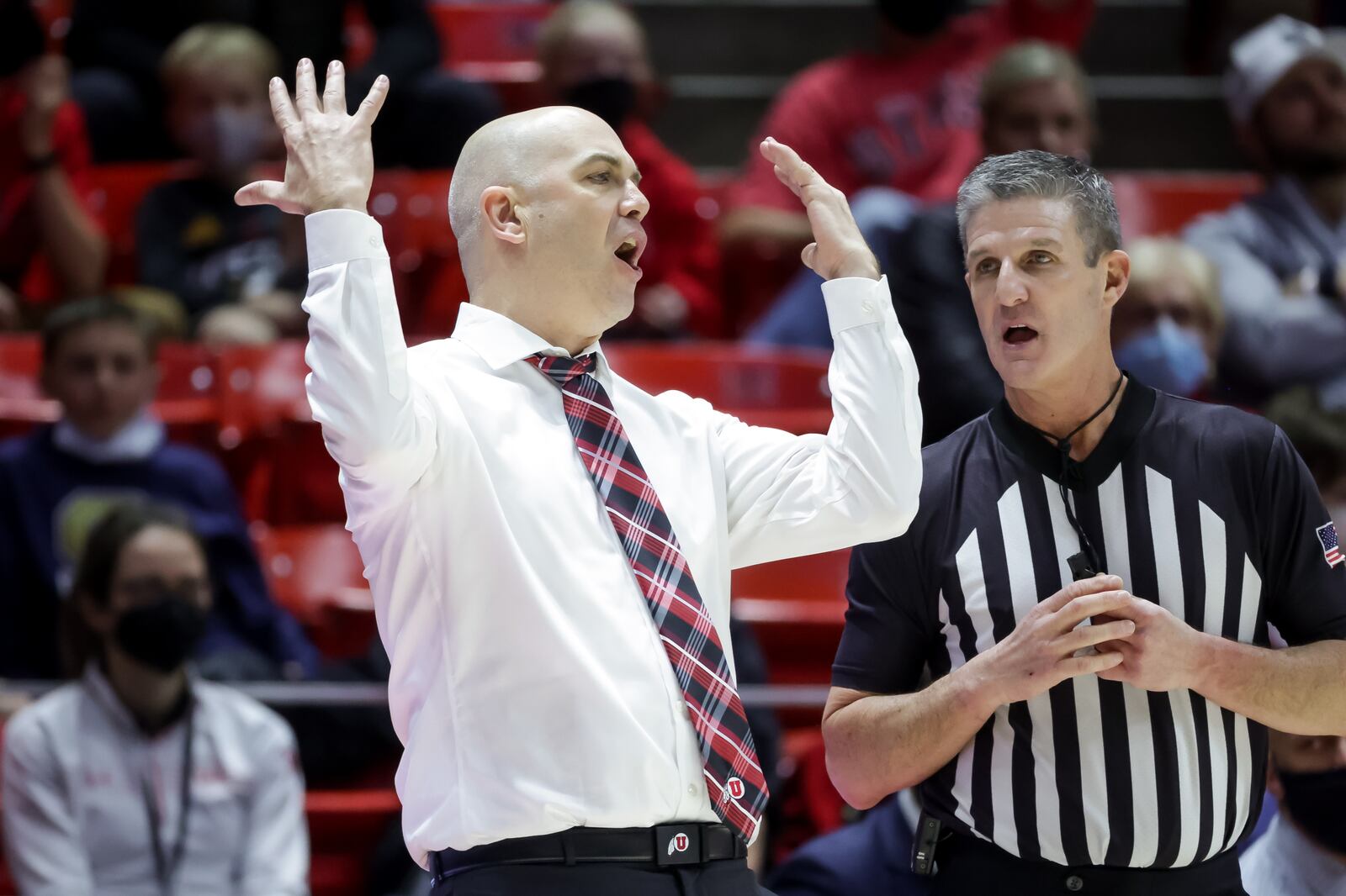 Utah Utes head coach Craig Smith reacts to a call during the game against the Washington State Cougars at the Huntsman Center in Salt Lake City on Saturday, Jan. 8, 2022.