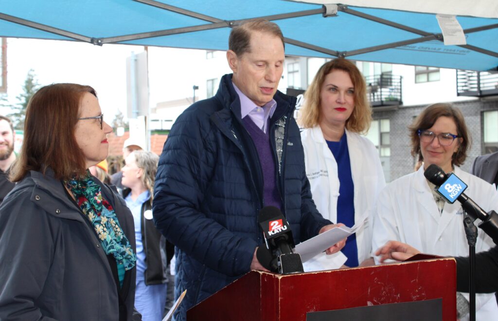 Wyden, Rosenblum Vow to Fight Expected Ruling this Week Against Abortion Pill