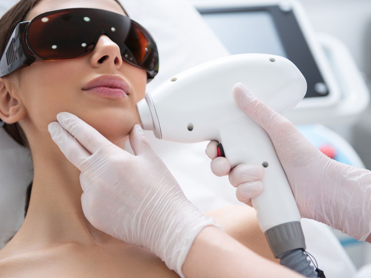 8 Benefits of Laser Hair Removal in JLT Dubai