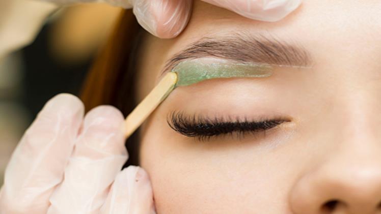 Why Should You Invest in Quality Eyebrow Waxing?