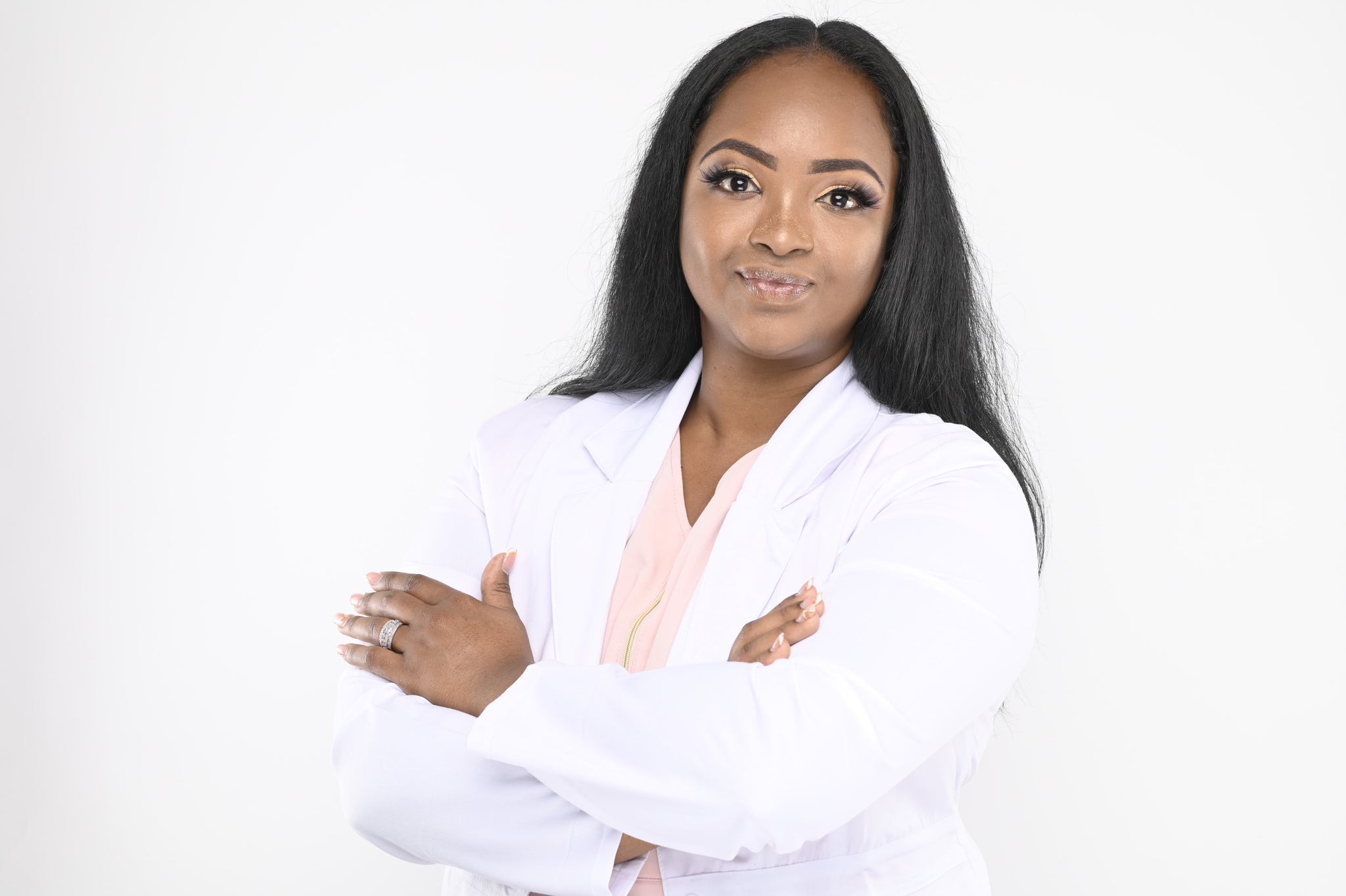 NYC Nurse & CEO, Rhondelle Adams tells Bedside Nurses to Bet on Themselves & Explore Entrepreneurship