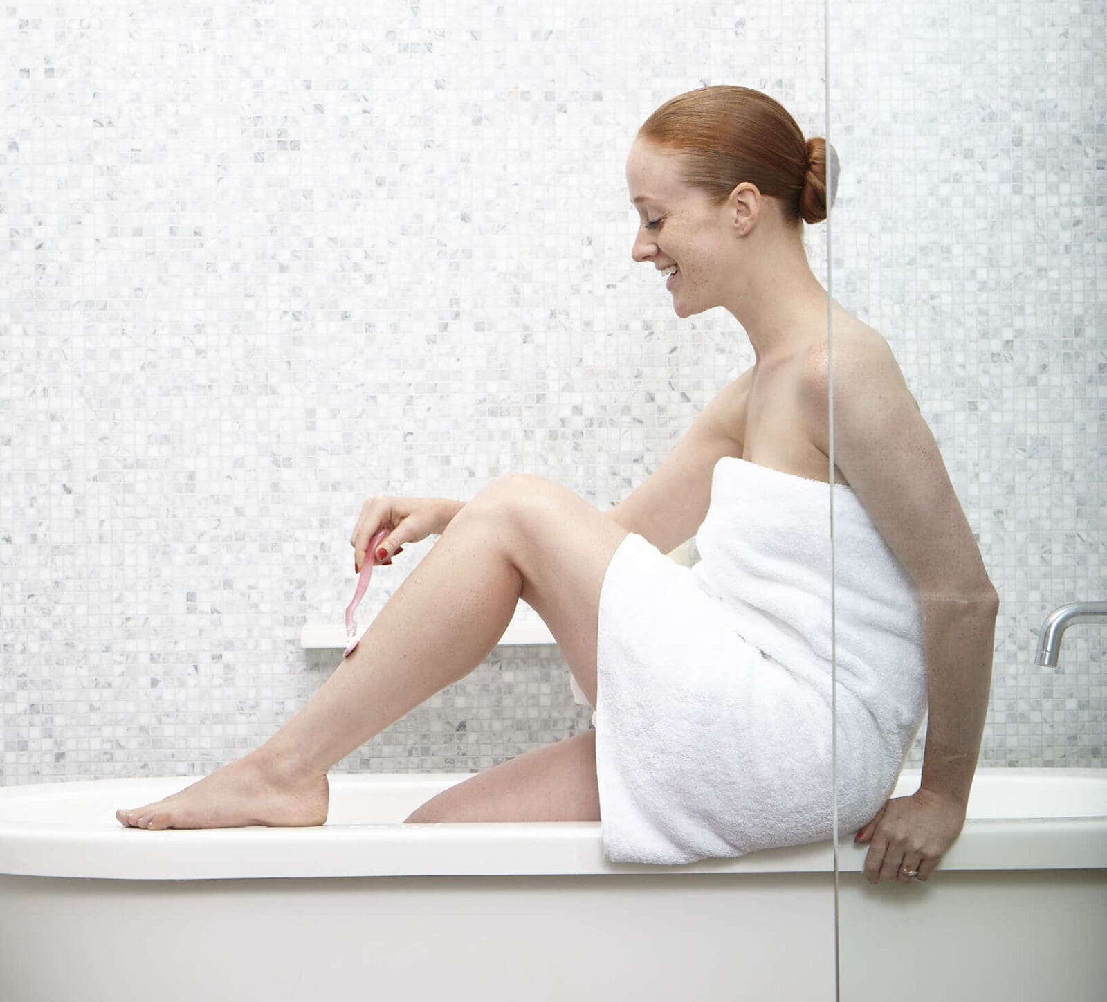 Hair Removal 101 for Redheads: Find Your Perfect Fit With These 5 Common Methods